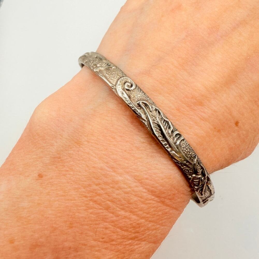 Vintage Taxco Mexico Alpaca Silver Bangle Bracelet Floral Repousse 8 Inch